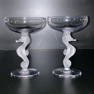 Set of two champagne seahorse glasses